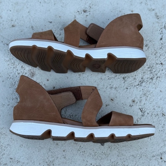 NWOT Sofft "Mandi" strappy sandals - size 8M - Picture 2 of 6